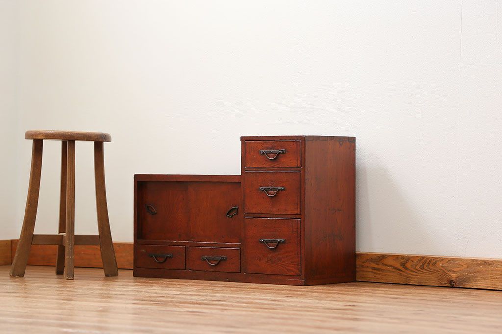 アンティーク家具　古民具・骨董 古い木の収納棚付き小引き出し