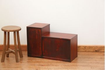 アンティーク家具　古民具・骨董 古い木の収納棚付き小引き出し