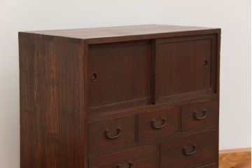 レトロ家具　アンティーク 古い桐材のレトロな小箪笥　(チェスト、桐箪笥、桐たんす)