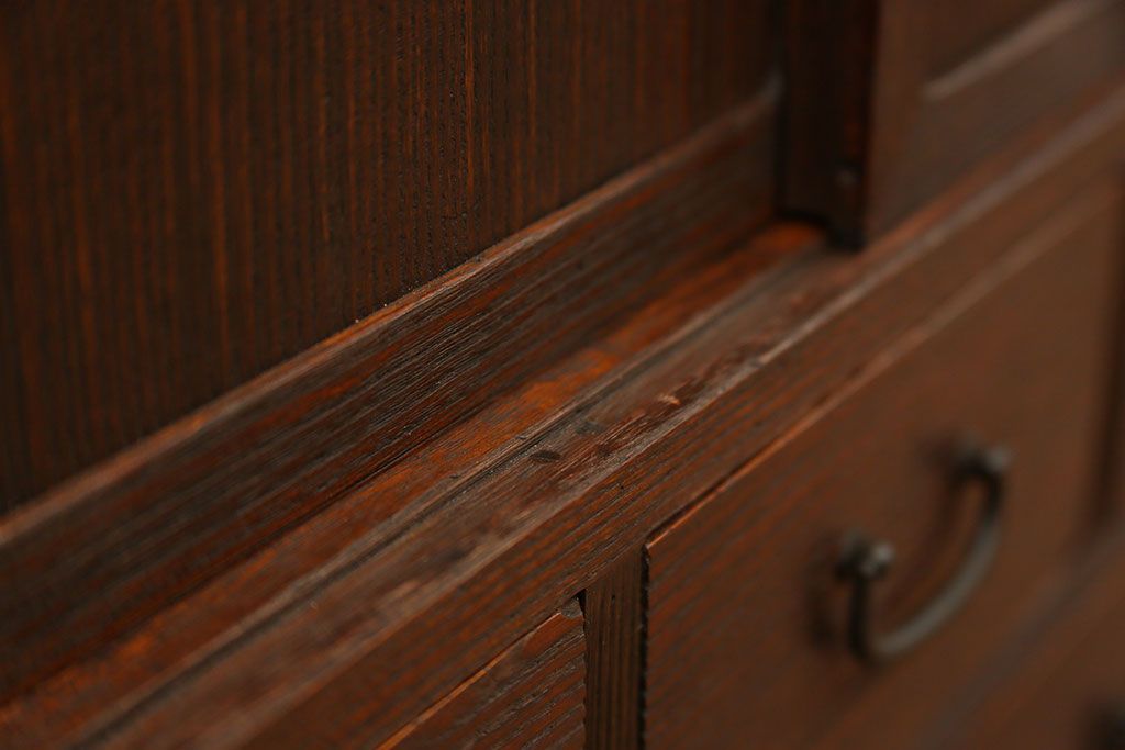 レトロ家具　アンティーク 古い桐材のレトロな小箪笥　(チェスト、桐箪笥、桐たんす)