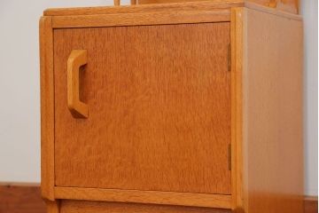 北欧家具　ビンテージ　G-PLAN(ジープラン)　Brandon(ブランドン)　小振りなサイドテーブル(1)(電話台・ベッドサイドキャビネット)