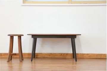 アンティーク家具　アンティーク 古い栓材の杢目の素晴らしいセンターテーブル(2)　(座卓、机)