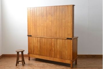 アンティーク家具　イギリスアンティーク　オーク材の大きな食器棚(カップボード)