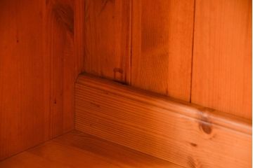 中古　シャルドネ(CHARDONNAY)ブルーム　パイン材カップボード(食器棚、キャビネット)