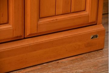 中古　シャルドネ(CHARDONNAY)ブルーム　パイン材カップボード(食器棚、キャビネット)