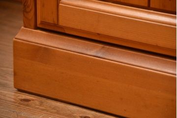 中古　シャルドネ(CHARDONNAY)ブルーム　パイン材カップボード(食器棚、キャビネット)