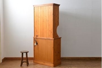 中古　シャルドネ(CHARDONNAY)ブルーム　パイン材カップボード(食器棚、キャビネット)