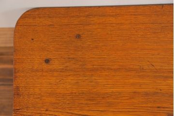 アンティーク家具　アンティーク 天板一枚板　古い栓材の小振りな角型ちゃぶ台　(テーブル、座卓)