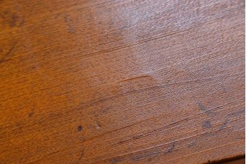 アンティーク家具　アンティーク 天板一枚板　古い栓材の小振りな角型ちゃぶ台　(テーブル、座卓)