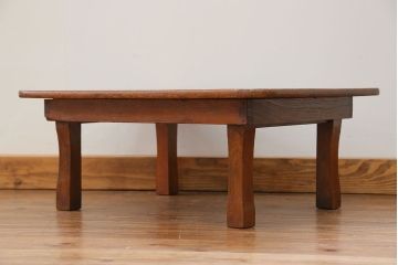 アンティーク家具　アンティーク 天板一枚板　古い栓材の小振りな角型ちゃぶ台　(テーブル、座卓)