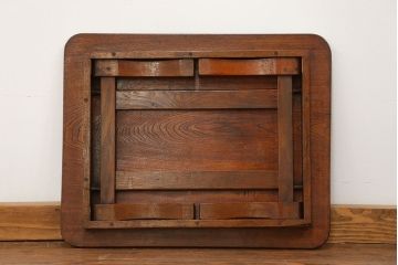 アンティーク家具　アンティーク 天板一枚板　古い栓材の小振りな角型ちゃぶ台　(テーブル、座卓)