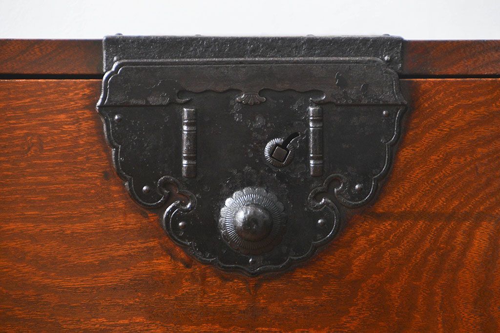 アンティーク家具　古民具・骨董 特別注文造り　総欅!酒田(庄内)衣装箪笥(時代箪笥、帳場箪笥)