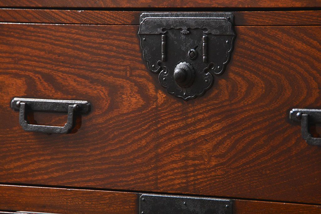 アンティーク家具　古民具・骨董 特別注文造り　総欅!酒田(庄内)衣装箪笥(時代箪笥、帳場箪笥)