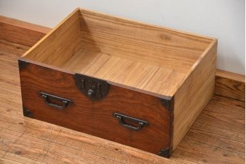 アンティーク家具　古民具・骨董 特別注文造り　総欅!酒田(庄内)衣装箪笥(時代箪笥、帳場箪笥)