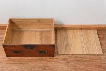 アンティーク家具　古民具・骨董 特別注文造り　総欅!酒田(庄内)衣装箪笥(時代箪笥、帳場箪笥)