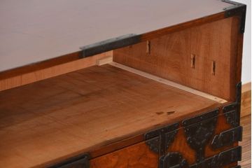 アンティーク家具　古民具・骨董 特別注文造り　総欅!酒田(庄内)衣装箪笥(時代箪笥、帳場箪笥)