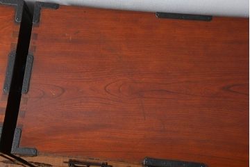 アンティーク家具　古民具・骨董 特別注文造り　総欅!酒田(庄内)衣装箪笥(時代箪笥、帳場箪笥)