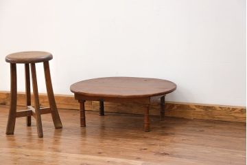 アンティーク家具　古民具・骨董 天板一枚板 かわいらしく変わり型ちゃぶ台(テーブル)