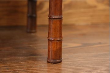 アンティーク家具　古民具・骨董 天板一枚板 かわいらしく変わり型ちゃぶ台(テーブル)