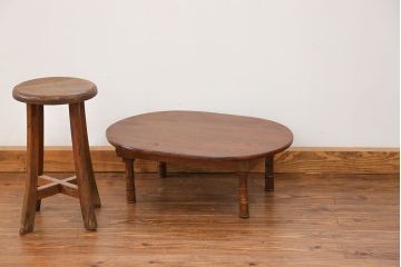 アンティーク家具　古民具・骨董 天板一枚板 かわいらしく変わり型ちゃぶ台(テーブル)