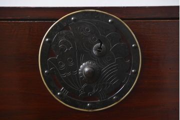 古民具・骨董 極上美品　蝶覆輪金具　前面栗材　米沢箪笥(時代箪笥)　