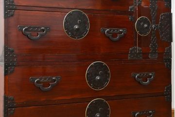 古民具・骨董 極上美品　蝶覆輪金具　前面栗材　米沢箪笥(時代箪笥)　