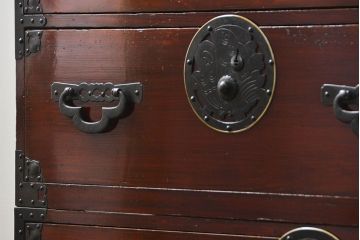 古民具・骨董 極上美品　蝶覆輪金具　前面栗材　米沢箪笥(時代箪笥)　