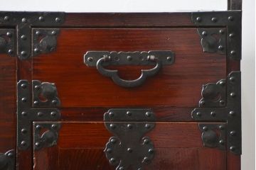 古民具・骨董 極上美品　蝶覆輪金具　前面栗材　米沢箪笥(時代箪笥)　