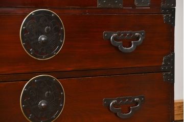古民具・骨董 極上美品　蝶覆輪金具　前面栗材　米沢箪笥(時代箪笥)　