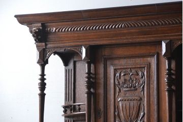 アンティーク家具　イギリスアンティーク 大きなオーク材ヴィクトリアンキャビネット(ビクトリアンキャビネット、バーカウンター)