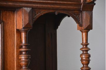 アンティーク家具　イギリスアンティーク 大きなオーク材ヴィクトリアンキャビネット(ビクトリアンキャビネット、バーカウンター)