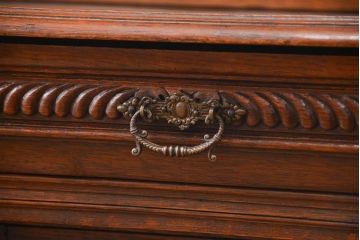 アンティーク家具　イギリスアンティーク 大きなオーク材ヴィクトリアンキャビネット(ビクトリアンキャビネット、バーカウンター)