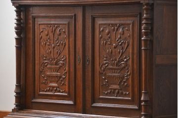 アンティーク家具　イギリスアンティーク 大きなオーク材ヴィクトリアンキャビネット(ビクトリアンキャビネット、バーカウンター)