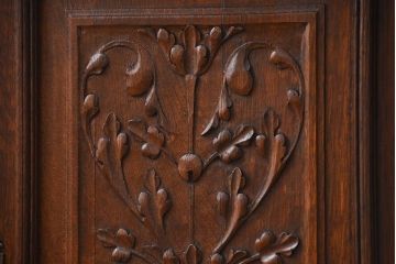 アンティーク家具　イギリスアンティーク 大きなオーク材ヴィクトリアンキャビネット(ビクトリアンキャビネット、バーカウンター)