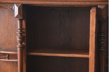 アンティーク家具　イギリスアンティーク 大きなオーク材ヴィクトリアンキャビネット(ビクトリアンキャビネット、バーカウンター)