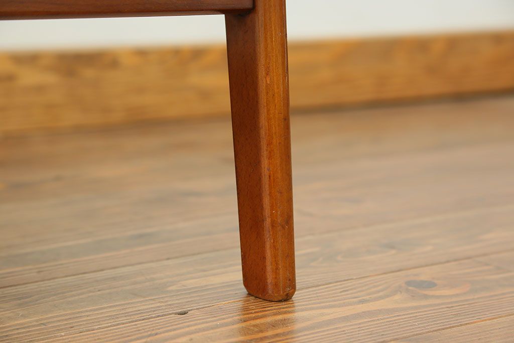 レトロ家具　昭和レトロ グリーン座面のアームチェア(1)(椅子、1人掛けソファ、イス)