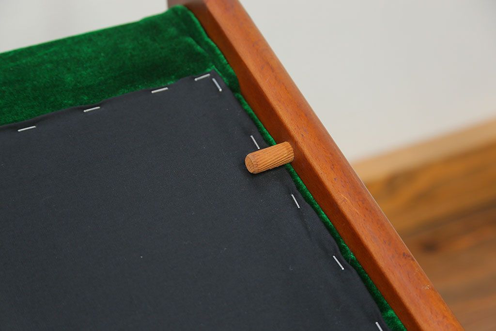 レトロ家具　昭和レトロ グリーン座面のアームチェア(2)(椅子、1人掛けソファ、イス)　