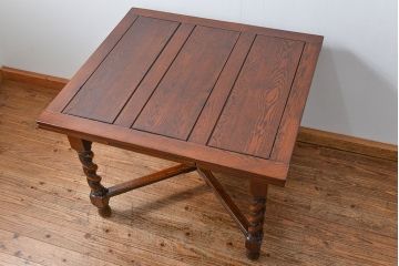 アンティーク家具　イギリスアンティーク ツイストレッグ　オーク材　味わい深いドローリーフテーブル(エクステンションテーブル)