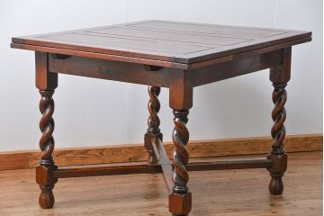 アンティーク家具　イギリスアンティーク ツイストレッグ　オーク材　味わい深いドローリーフテーブル(エクステンションテーブル)