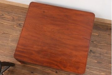 アンティーク家具　古民具・骨董 天板欅材一枚板!シンプルな座卓(テーブル)