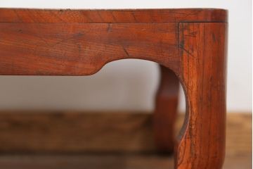 アンティーク家具　古民具・骨董 天板欅材一枚板!シンプルな座卓(テーブル)