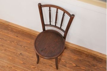 アンティーク家具　イギリスアンティーク 味わい深いスピンドルバック ベントウッドチェア(1)(椅子、イス)