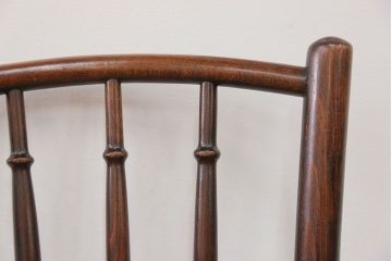 アンティーク家具　イギリスアンティーク 味わい深いスピンドルバック ベントウッドチェア(1)(椅子、イス)