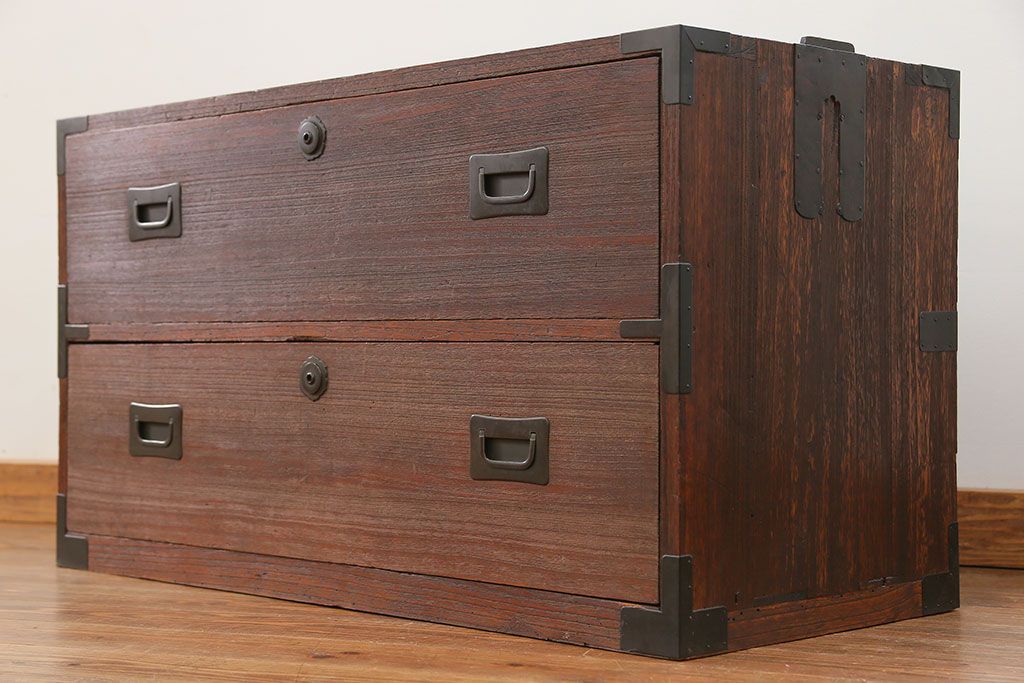 アンティーク家具　古民具・骨董 古い木の時代箪笥ローチェスト(ローボード)