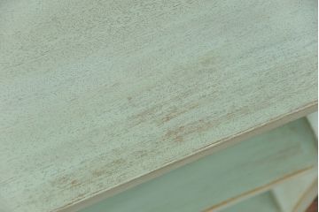 アンティーク家具　アンティークペイント　厚手の材料の脚付き本棚(飾り棚、マス目棚)