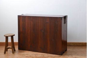 アンティーク家具　古民具・骨董 前面欅材　漆のキレイな仙台箪笥　(時代箪笥)