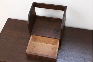 アンティーク雑貨　昭和レトロ 古い木の小さな小引き出し付き本立て