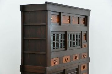 アンティーク家具　古民具・骨董 上手造りの美しい五尺水屋箪笥(昇り引き出し付き)(食器棚、収納棚)