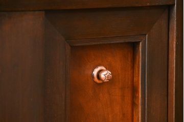 アンティーク家具　古民具・骨董 上手造りの美しい五尺水屋箪笥(昇り引き出し付き)(食器棚、収納棚)