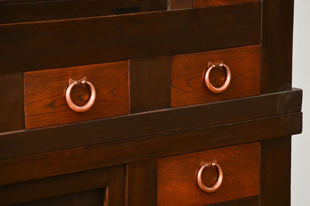 アンティーク家具　古民具・骨董 上手造りの美しい五尺水屋箪笥(昇り引き出し付き)(食器棚、収納棚)